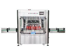 這才是真正的“加油”現(xiàn)場！食用油灌裝機(jī)正在現(xiàn)場加油